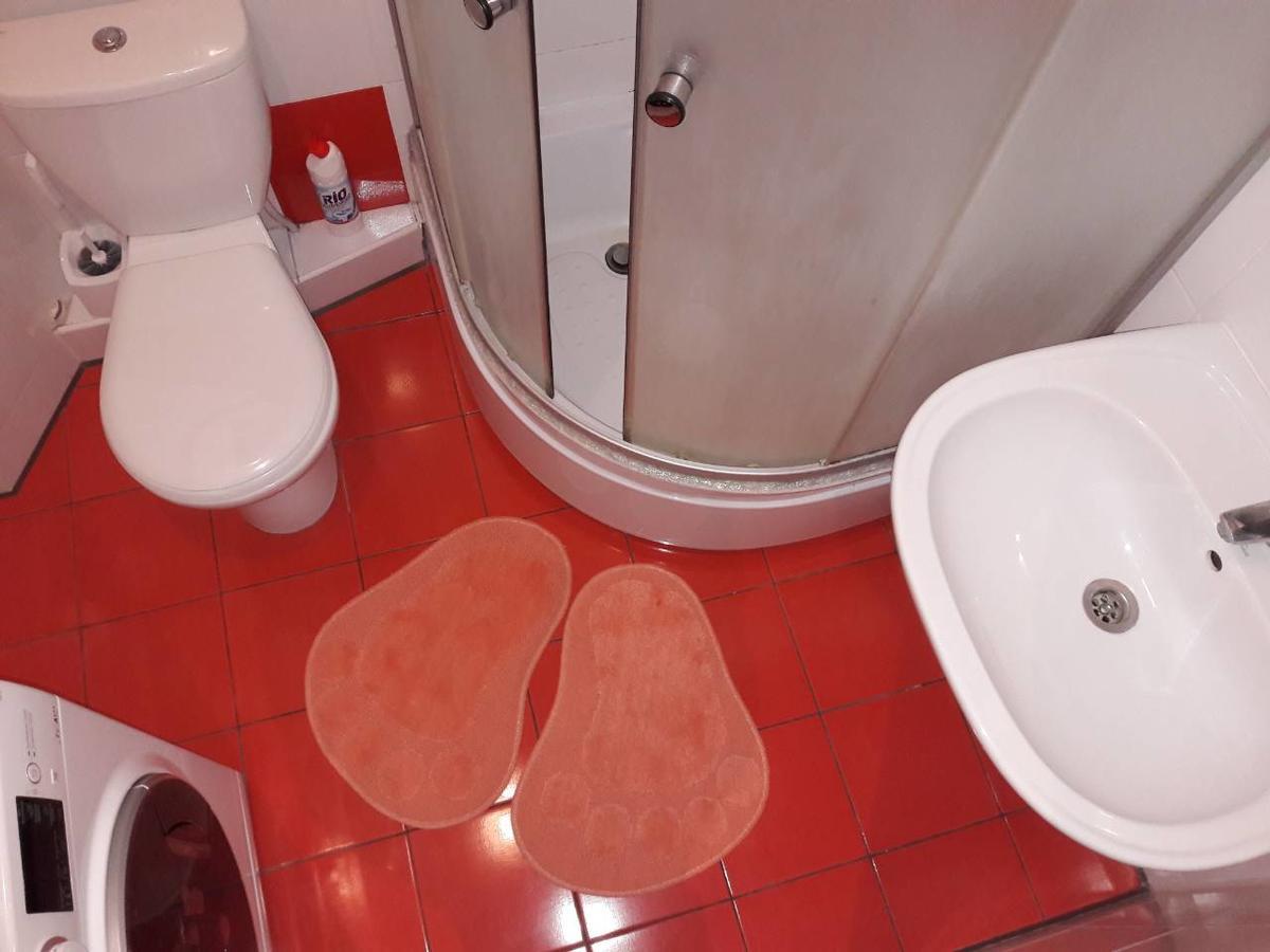Apartment in the city center チェルニーヒウ エクステリア 写真